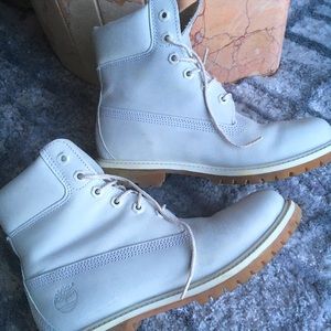White Timberland ankle boots size 8